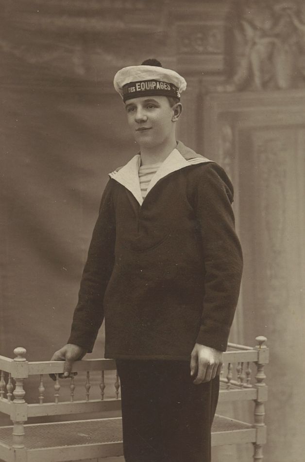 Portrait de Jules Verheylewegem en matelot, vers 1926-1931